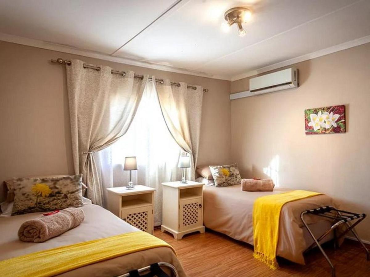 Kamieskroon Cosy Cottage Esterno foto